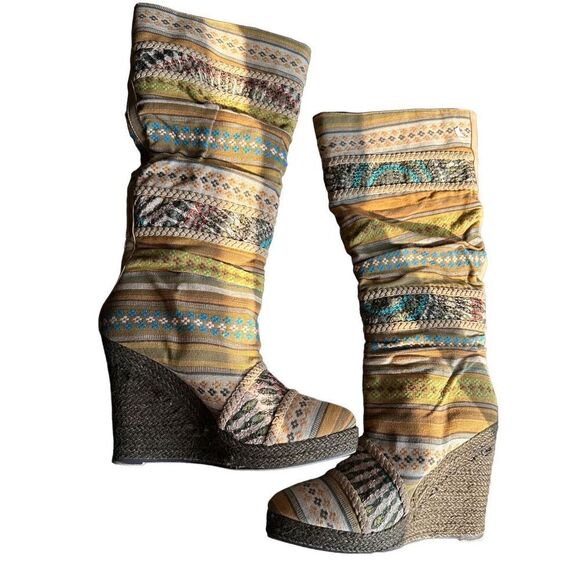 Michael Antonio multicolor tapestry wedge boot size 9.5 - Picture 3 of 15